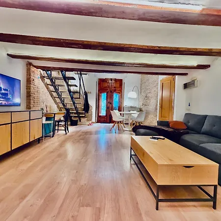 Duplex En El Carmen Valence